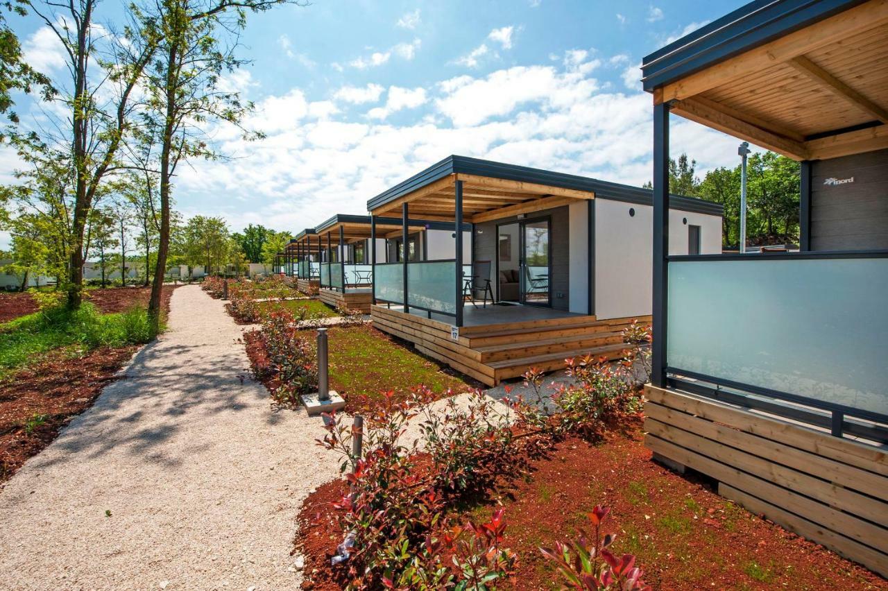 Eurocamp Mobile Homes At Fkk Nudist Campsite Solaris Tar-Vabriga Exterior photo