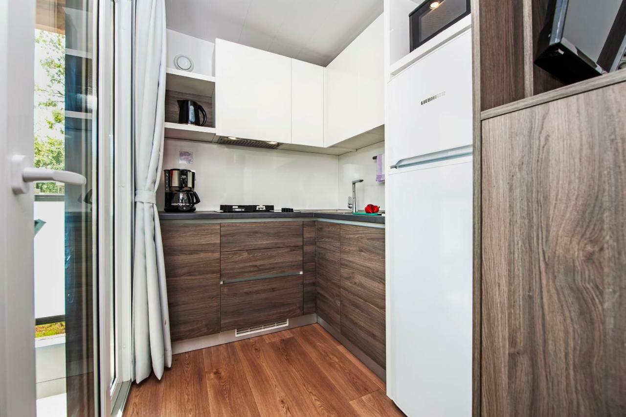 Eurocamp Mobile Homes At Fkk Nudist Campsite Solaris Tar-Vabriga Exterior photo