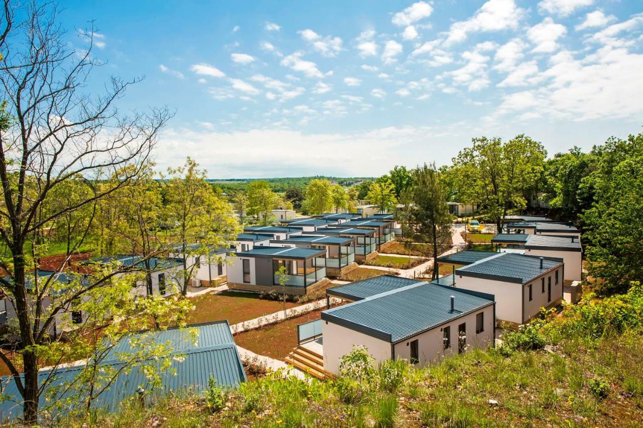 Eurocamp Mobile Homes At Fkk Nudist Campsite Solaris Tar-Vabriga Exterior photo